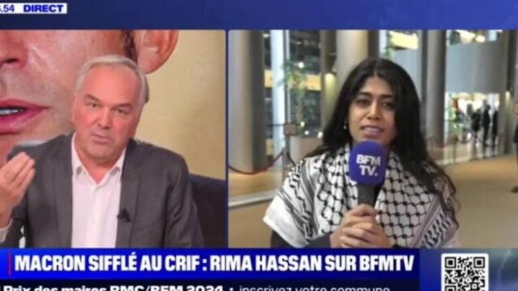 BFMTV en double écran : un homme en plateau et une femme au micro, bandeau « Macron sifflé au Crif : Rima Hassan sur BFMTV ».